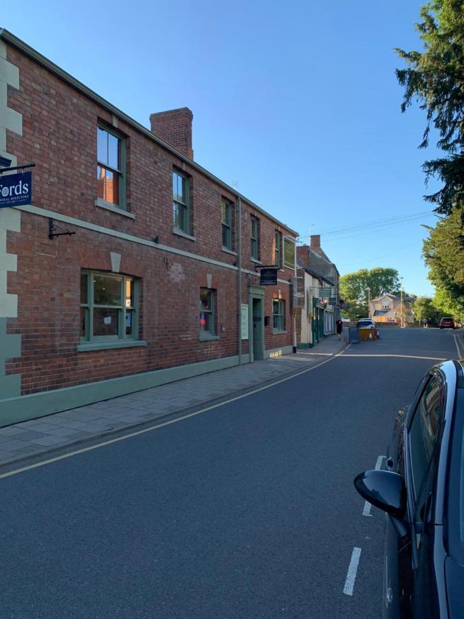 Oakham Hotel Exterior foto